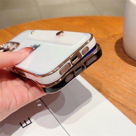 CUTECASE ベルト付 iPhone16/17proケース メタルカラー 黄ばまない iPhone15promax/14proカバー スタンド機能 高級感 CM5609