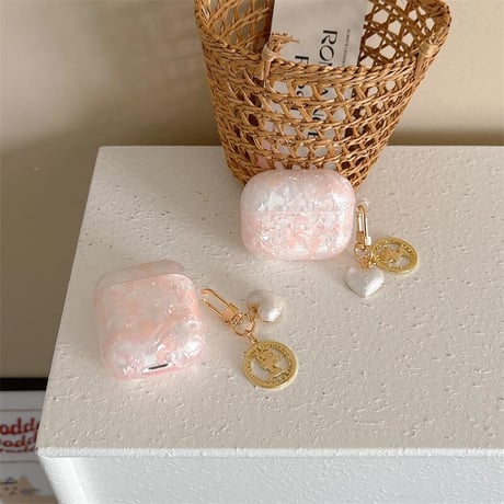 CUTECASE ピンクシェル柄 Airpods4ケース ハートキーチェーン付 AirpodsPro2ケース airpods3/2カバー かわいい 女子力高い 艶感 CM5313