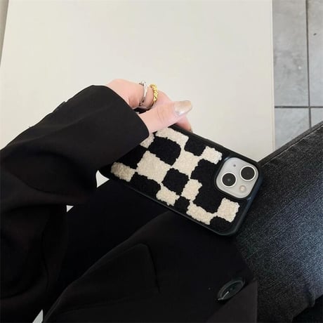 CUTECASE秋冬 iphone16pro/16ケース ストラップ付 チェック柄 iphone14pro/13pro/12/11カバー 柔らかい 頑丈 刺繡入り CM4663