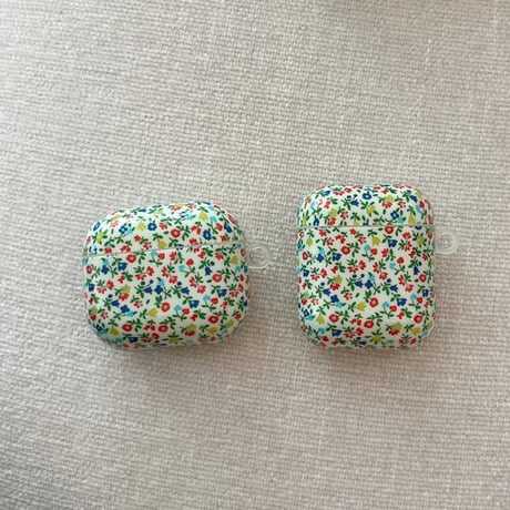 CUTECASE 草花柄 Airpods Pro3ケース 可愛い Airpods4/3ケース キーホルダー付き AirpodsPro2/Pro1カバー 女子力高い CM5785