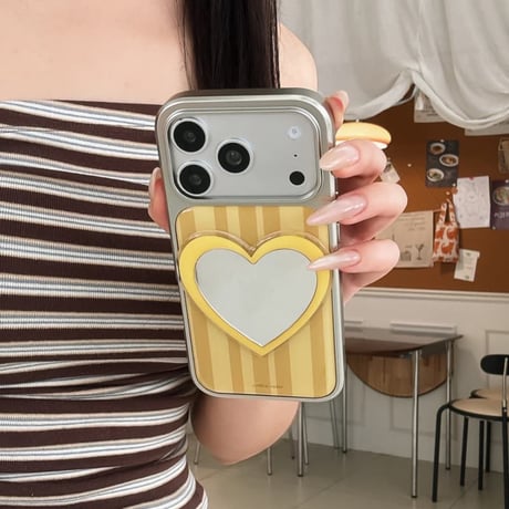 CUTECASE ハートミラー iPhone17/17Proケース高級感 ストライプ柄 iPhone16Pro/15romaxケース 光沢感 イェローCM6488