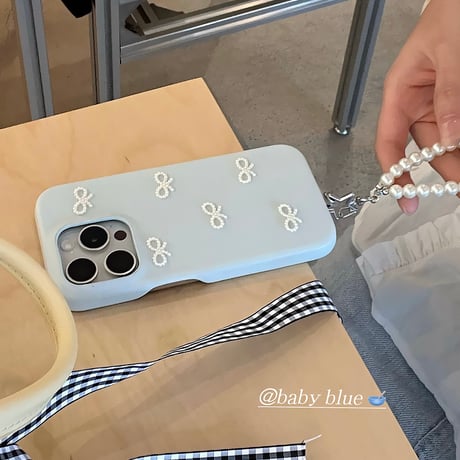 CUTECASE 流行の要素皮質ジュエリーリボン iPhone16/15proケース ホワイト iPhone14/13proケース かわいい 女子力アップ 高級感ストラップC6028