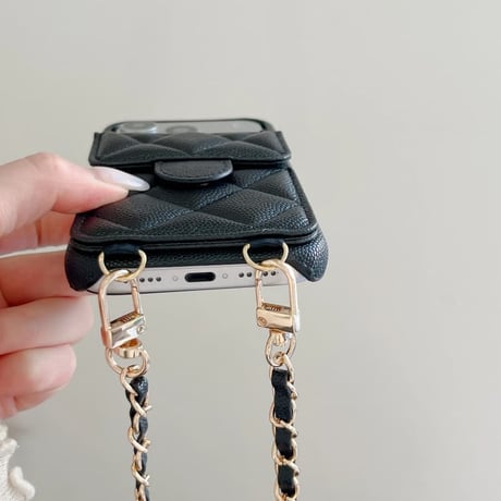 CUTECASE 高級感レザーiPhone17Promaxケース カード収納 キルティングデザイン iPhone17/16promaxカバー 上品ショルダー付 セレブ愛用CM5921