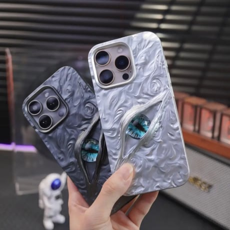 クリエイティブでパーソナライズされたデザイン、本物そっくりの悪魔の目iphone17Promaxケース