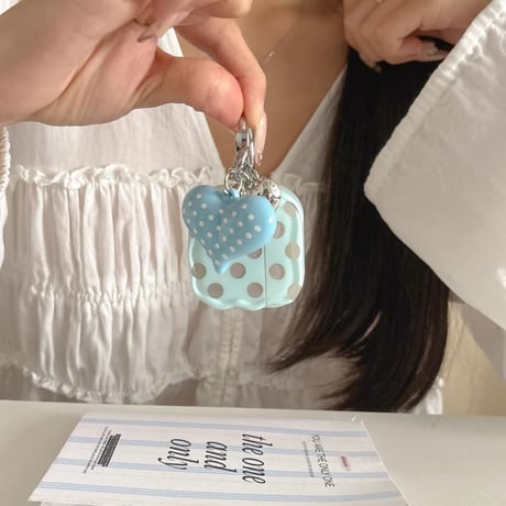 CUTECASE ハートチャーム付き AirpodsPro3ケース 水玉模様 Airpods4/3カバー pro2/Pro1ケース 可愛い 甘めコーデCM6472