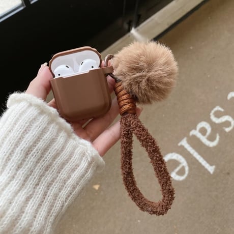CUTECASE ベージュ/ブラウン AirpodsPro3ケース 可愛いストラップ付 Airpods4カバー Airpods3/2 充電口カバー付 ふわふわ 可愛いCM5769