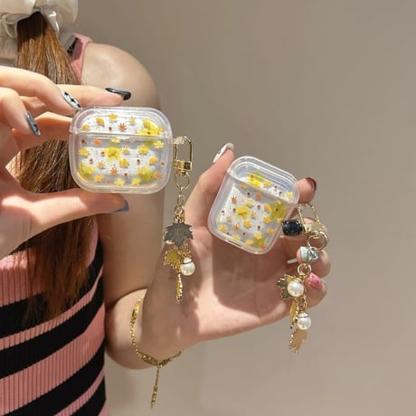 CUTECASE 黄葉柄 Airpods Pro3ケース 可愛いキーホルダー付 Airpods4/3ケース AirpodsPro2/Pro1カバー 耐衝撃 秋冬ファッション CM5825