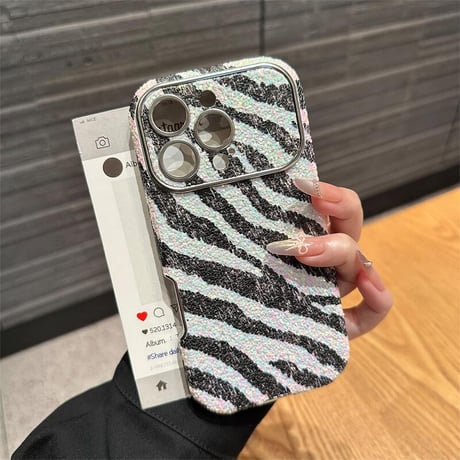 CUTECASE アニマル柄 iPhone17Pro/17ケース ヒョウ柄/ゼブラ柄 iPhone16Promax/15proカバー キラキララメ 秋冬コーデにおすすめ CM5649