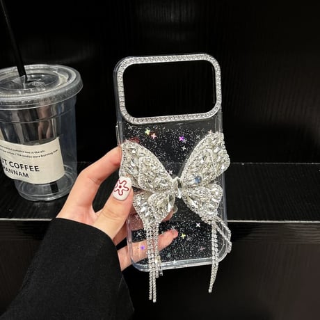 CUTECASE ジュエリー蝶デコ iPhone17Pro/17ケース キラキラ 綺麗 iPhone16Pro/15カバー パールストラップ 女子力高い CM5855