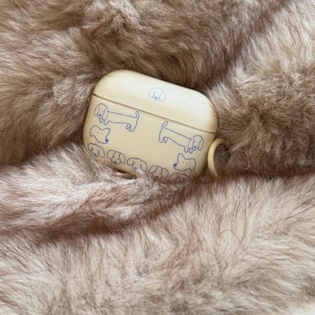 CUTECASE ワンちゃん Airpods Pro3ケース 犬キーホルダー Airpods4/3カバー pro2/pro1 ベージュ 頑丈 大人可愛いCM6105