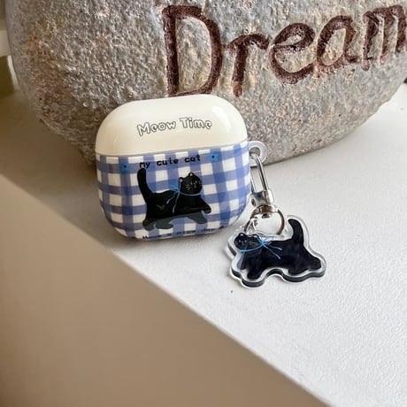 CUTECASEネコちゃんとチェック柄 Airpods Pro3ケース 可愛すぎ Airpods4/3カバー pro2/pro1 黒猫キーホルダー/リング 耐久性あるCM6056