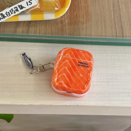 CUTECASE 鮭 AirpodsPro3ケース 寿司 Airpods4/3カバー pro2/pro1 可愛い リング/魚キーホルダー付 美味しそうCM6012