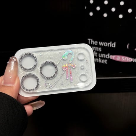 CUTECASE キラキララメ入りカメラ保護カバー iPhone17Pro iPhone17ProMax リボン/ガーリー ハンドメイド ガラスレンズフィルム 傷から保護 CM6465