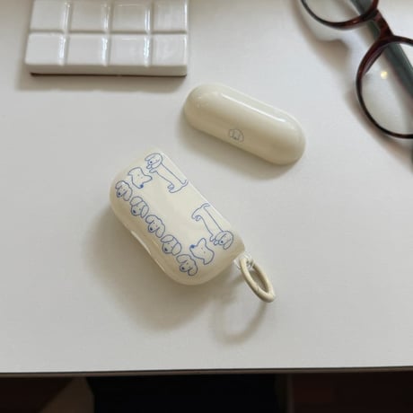 CUTECASE ワンちゃん Airpods Pro3ケース 犬キーホルダー Airpods4/3カバー pro2/pro1 ベージュ 頑丈 大人可愛いCM6105