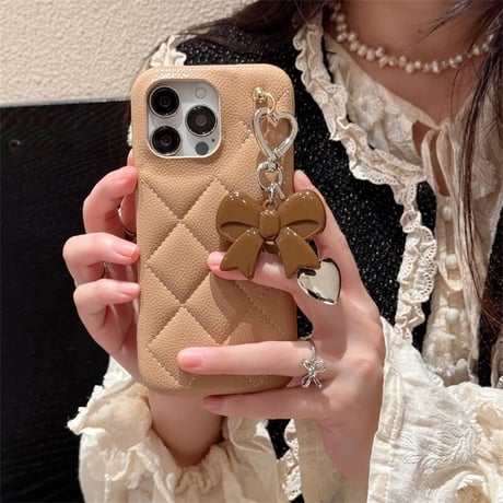 CUTECASEリボンチェーンチャーム iPhone16pro/16ケース 菱形キルティング レザー iPhone15pro/14/13promaxカバー 上品高品質 エレガント CM5102