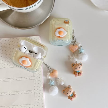 CUTECASE目玉焼き Airpods Pro3ケース 可愛い熊キーホルダー付 Airpods4/3ケース AirpodsPro2/Pro1カバー 大人可愛い 頑丈 CM5805