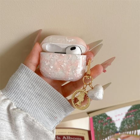 CUTECASE ピンクシェル柄 Airpods4ケース ハートキーチェーン付 AirpodsPro2ケース airpods3/2カバー かわいい 女子力高い 艶感 CM5313