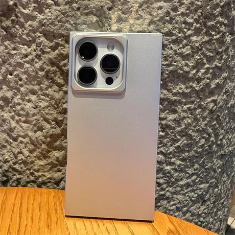 CUTECASEスクエア iPhone16promax/16ケース シルバー iPhone15plus/14pro/13カバー シンプル風 クール オシャレCM5479