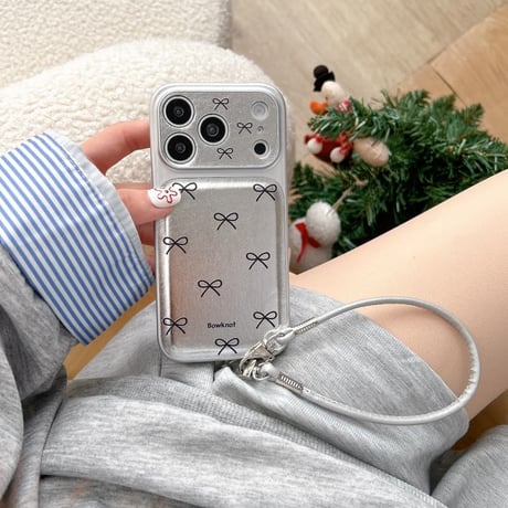 CUTECASE リボン柄 iPhone17pro/17ケース カメラカバー付 シルバー iPhone16/15promax/14ケース ストラップ シックCM6018