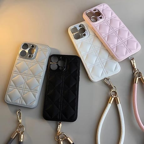 CUTECASEレザー菱形キルティング iPhone16/16Proケース ストラップ付 カメラ保護 iPhone15pro/14Proカバー エレガント 耐衝撃加工CM5004