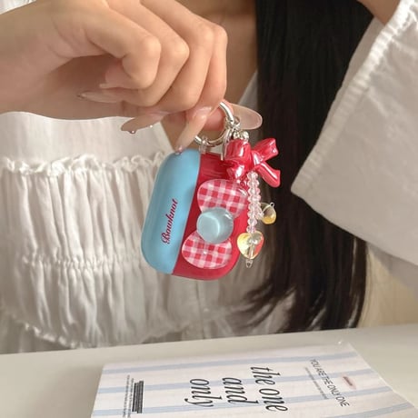 CUTECASE リボンデコ AirpodsPro3ケース 光沢感 Airpods4/3カバー pro2/Pro1ケース 可愛いキーホルダー付き CM6461