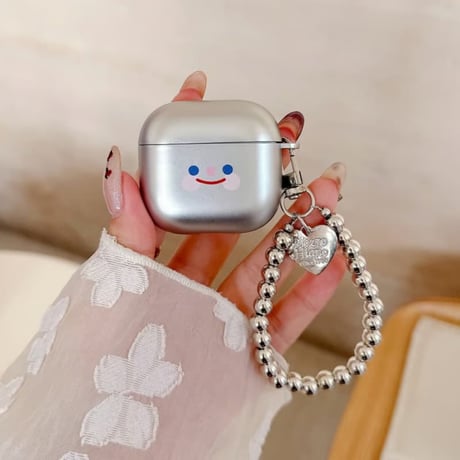 CUTECASEメッキ AirpodsPro3ケース 高級感シルバー Airpods4/3カバー AirpodsPro第2/1世代 ビーズストラップ ギフトに最適CM6479