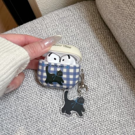 CUTECASEネコちゃんとチェック柄 Airpods Pro3ケース 可愛すぎ Airpods4/3カバー pro2/pro1 黒猫キーホルダー/リング 耐久性あるCM6056