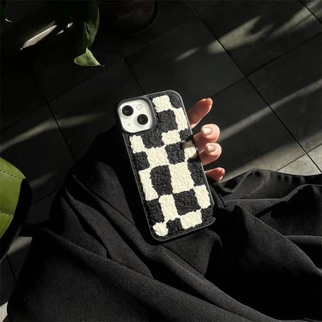 CUTECASE秋冬 iphone16pro/16ケース ストラップ付 チェック柄 iphone14pro/13pro/12/11カバー 柔らかい 頑丈 刺繡入り CM4663