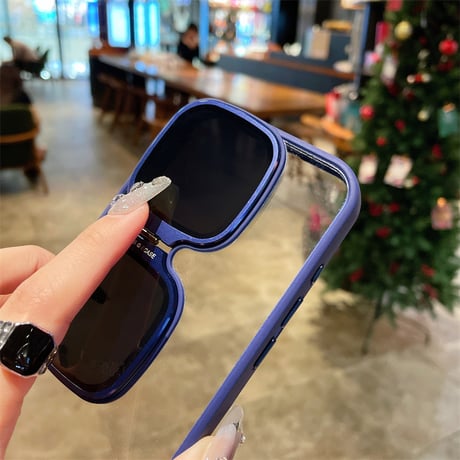 CUTECASEサングラス形ともかくスタンドiPhone15Pro電話ケース C5067