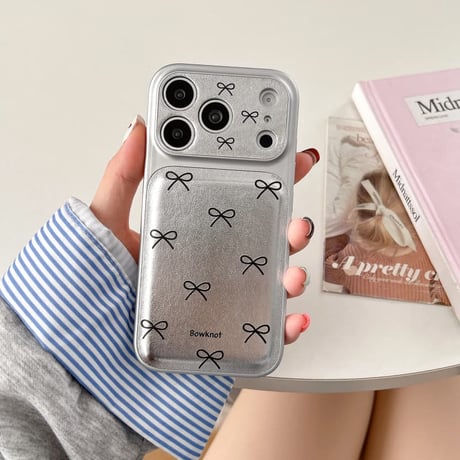 CUTECASE リボン柄 iPhone17pro/17ケース カメラカバー付 シルバー iPhone16/15promax/14ケース ストラップ シックCM6018