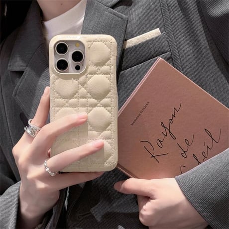 CUTECASEエナメルレザー iPhone15pro/15ケース キルティング iPhone14promax/13pro/ケース 上品 高級感 シンプル風 CM4388