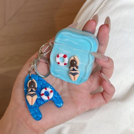 CUTECASE 泳ぐ男女 AirpodsPro3ケース ペアお揃い Airpods4/3カバー pro2/Pro1ケース 可愛いキーホルダー付 ギフトに最適CM6466