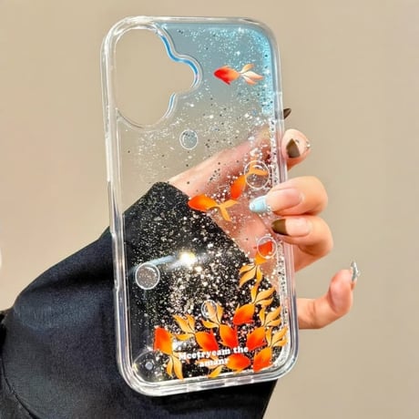 CUTECASE 泳ぐ金魚iPhone17Promaxケース液体 動くキラキララメ iPhone17Pro/16/15カバー 丈夫 ストレス発散 ギフトにおすすめ CM6305
