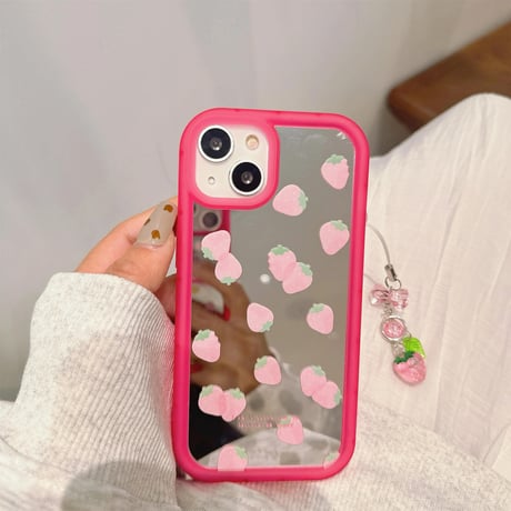 CUTECASE イチゴ ミラーiPhone15/15proケース ストラップ付 iPhone14/13pro/12ケース レンズフイルム付 丈夫CM4060