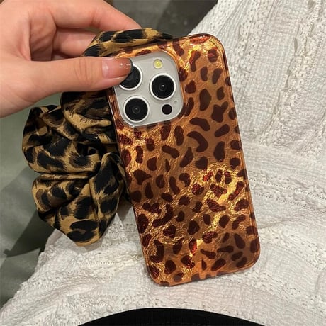 CUTECASEヒョウ柄 iPhone16/16proケース おしゃれアニマル柄 iPhone14/13pro/12ケース 存在感ある 耐久性あるCM4739