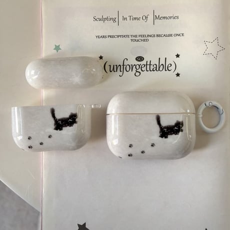CUTECASE 雪で遊ぶ猫と犬 AirpodsPro3ケース お揃い Airpods4/pro2カバー リング付 可愛い ギフトにおすすめCM5858