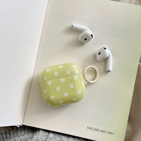 CUTECASE 抹茶色 AirpodsPro3ケース 白花 エアポッズ4/3 AirpodsPro2/Proカバー キーホルダー/リング ギフトにおすすめ CM5756