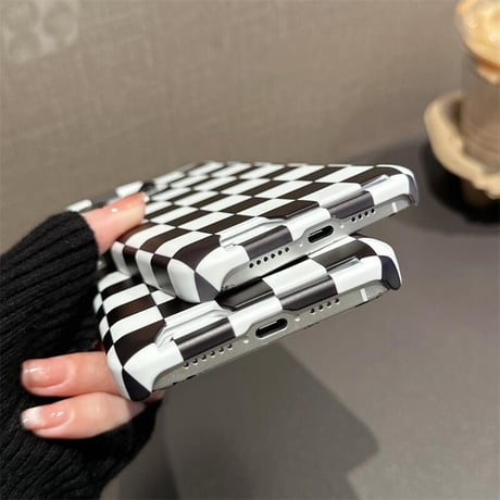 CUTECASE かわいいiphone15proケースつや消しクラシックチェッカーボード高品質ソフトシェルiPhone14pro Max美しいカバー オシャレカードが挿入可能携電話ケースC6015
