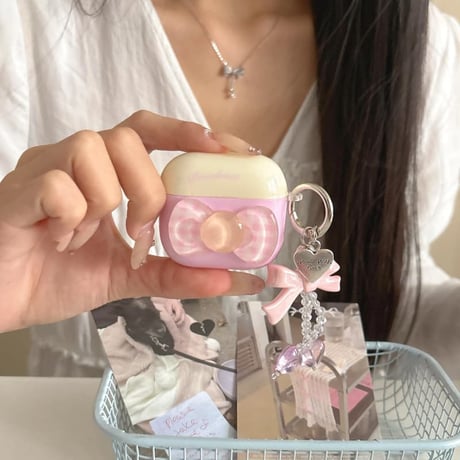 CUTECASE リボンデコ AirpodsPro3ケース 光沢感 Airpods4/3カバー pro2/Pro1ケース 可愛いキーホルダー付き CM6461