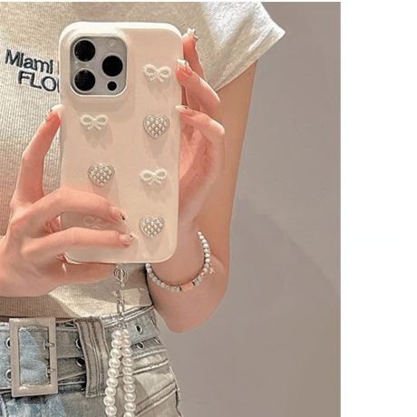 CUTECASE上品 iPhone16/16proケース パールリボン/ハート iPhone14/13pro/12ケース ベージュ色 チャーム付 レザー製CM4669