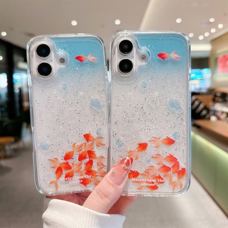 CUTECASE 泳ぐ金魚iPhone17Promaxケース液体 動くキラキララメ iPhone17Pro/16/15カバー 丈夫 ストレス発散 ギフトにおすすめ CM6305