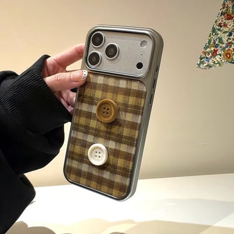 CUTECASEボタン iPhone17Pro/17ケース チェック柄 iPhoneProMax/16Proケース ハンドメイド 秋冬ファッション おしゃれ 耐衝撃CM5748