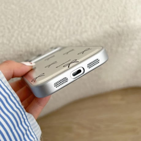 CUTECASE リボン柄 iPhone17pro/17ケース カメラカバー付 シルバー iPhone16/15promax/14ケース ストラップ シックCM6018