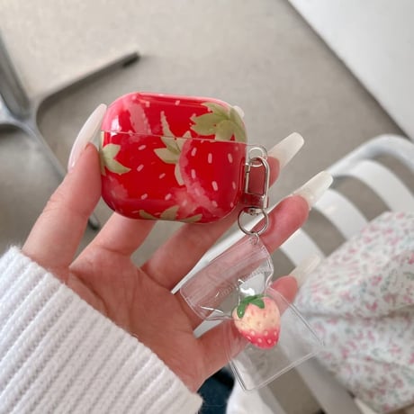 CUTECASE ストロベリー柄 Airpods Pro3ケース 美味しそう Airpods4/3カバー pro2/Pro1ケース 可愛いキーホルダー付 光沢感CM6167