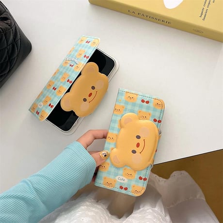 CUTECASE 熊柄 手帳型 iPhone16/15proケース カード入れ3個 iPhone14promax/13proケース かわいい スタンド機能CM4586