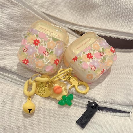 CUTECASEきれい花柄 Airpods4ケース 花キーホルダー付 AirpodsPro2ケース airpods3/2ケース 可愛い ギフトにおすすめCM5598