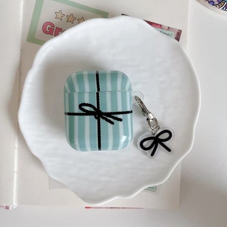 CUTECASE ギフトボックス Airpods Pro3ケース リボンキーホルダー Airpods 4/3カバーケース AirpodsPro2/1 ストライプ柄 CM6168