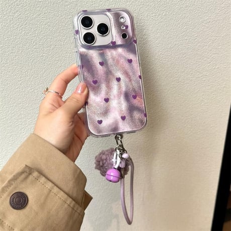 CUTECASE ラベンダーに合う iPhone17/17Proケース ハート柄 iPhone17ProMax/16/15proケース ぼかし染め 毛玉ストラップ 光沢感 女子力アップ CM5720