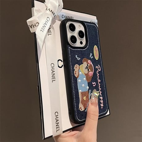 CUTECASE刺繡犬ちゃん iPhone16pro/16ケース デニム素材 iPhone15Pro/14/13proケース 秋冬ファッション 耐久性CM4732
