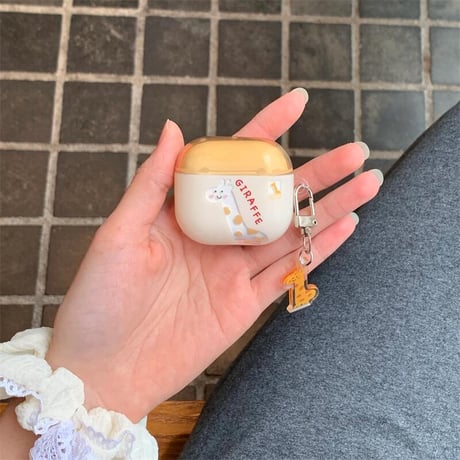 CUTECASEキリン Airpods4ケース キーホルダー付 AirpodsPro2ケース エアーポッズ3/2 かわいい ギフトにおすすめCM5611